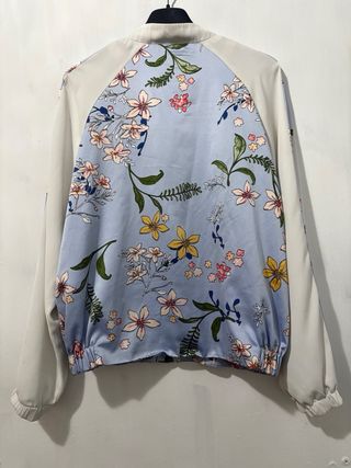 Bomber floral Pimkie Talla S
