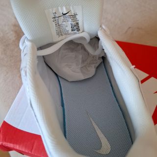 ESTRENAR- Zapatillas Nike P-600