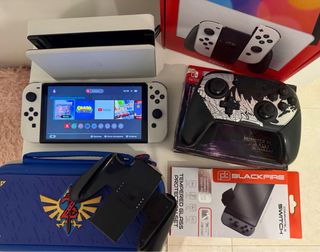 Nintendo Switch OLED + Accesorios