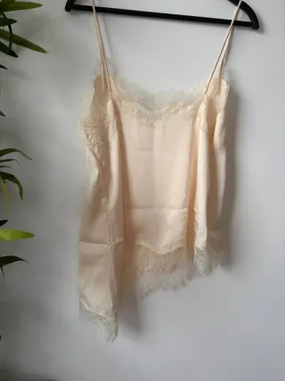 Top lencero encaje asimétrico M