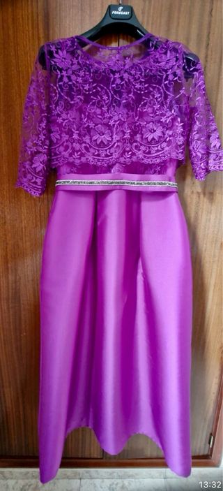 Traje de fiesta morado