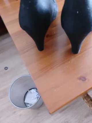 Zapatos de tacón negros para mujer