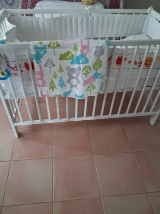 Cuna blanca 120x65 cm casi nueva