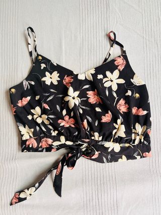 Top floral tirantes espalda descubierta