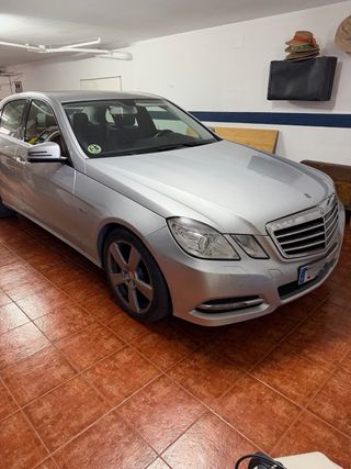 Mercedes-Benz E 220 CDI Diesel 2012