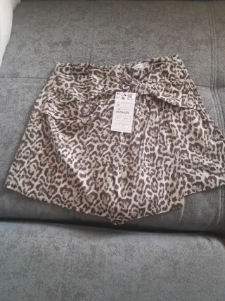 Falda pantalón Stradivarius estampado leopardo