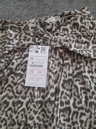 Falda pantalón Stradivarius estampado leopardo