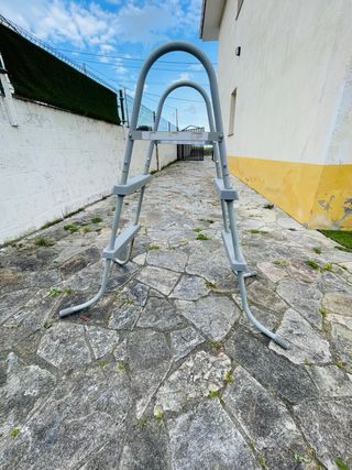 Escalera Piscina Gris Metal y Plástico