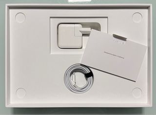 MacBook Air M1 8/256GB