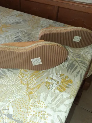 Zapatos de plataforma con flecos