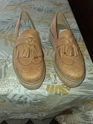 Zapatos de plataforma con flecos