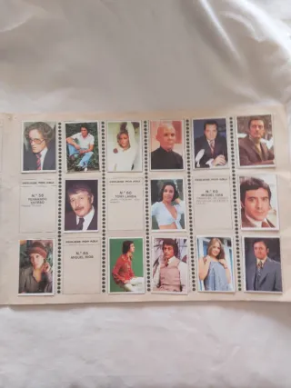 Álbum de Cromos Figuras