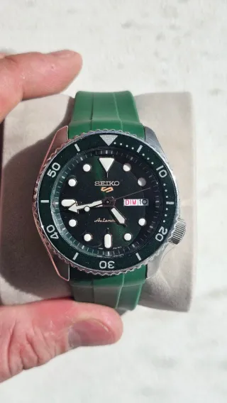 Reloj Seiko 5 Verde y Oro Rosa