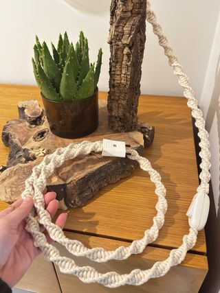 Candeeiro pendente em macramé feito à mão