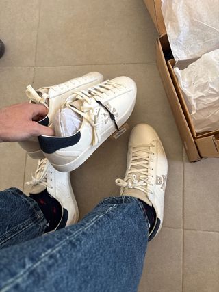 Zapatillas Scalpers azul y Blancas