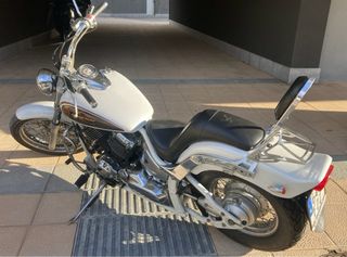 Yamaha XVS 650 Cruiser Blanca
