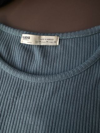 Pull and Bear Top Azul Hombros Descubiertos