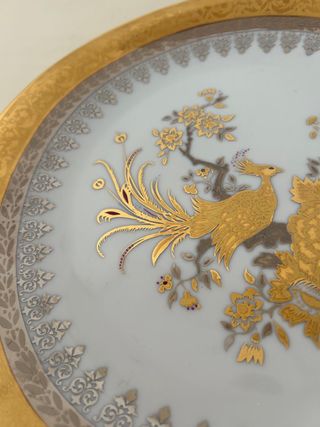 Plato de porcelana fina con oro Artlynsa