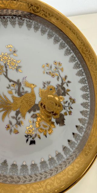 Plato de porcelana fina con oro Artlynsa