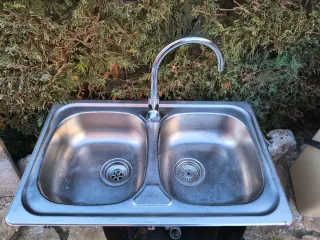 Fregadero 2 senos con grifo Grohe