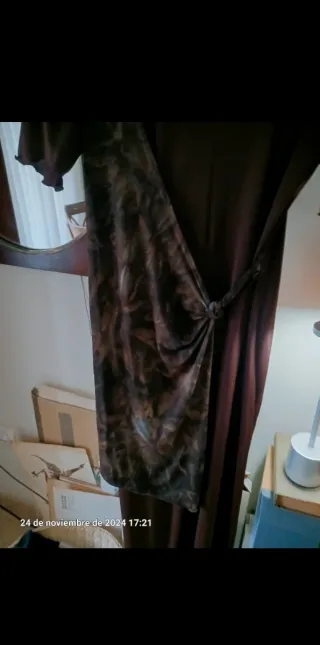 Mono marrón t.44 estilo hindú