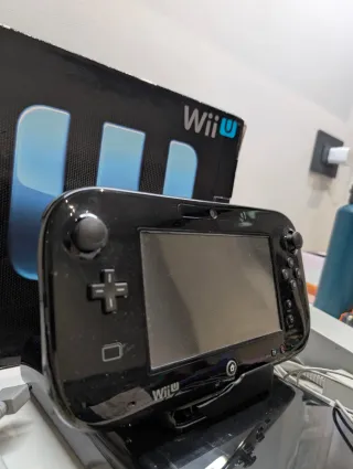 Nintendo Wii U Console Nera + controller