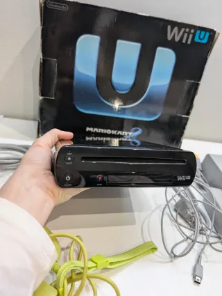 Nintendo Wii U Console Nera + controller