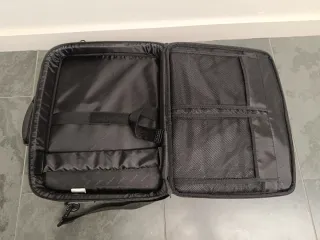 Maletín portátil Targus 17 pulgadas