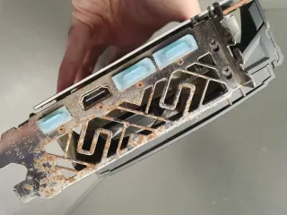 Sapphire Nitro+ 5700XT GPU #13