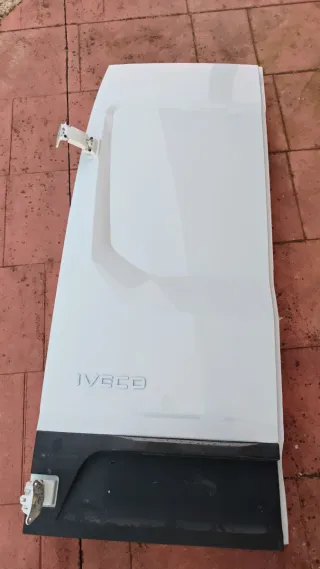 Puertas Iveco Daily 2026 (2 unidades)