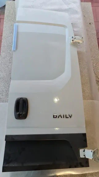 Puertas Iveco Daily 2026 (2 unidades)