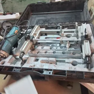 Fresadora Virutex 129N