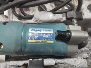 Fresadora Virutex 129N