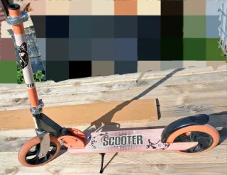 Patinete infantil naranja