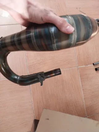 Panza de escape para Beta RR