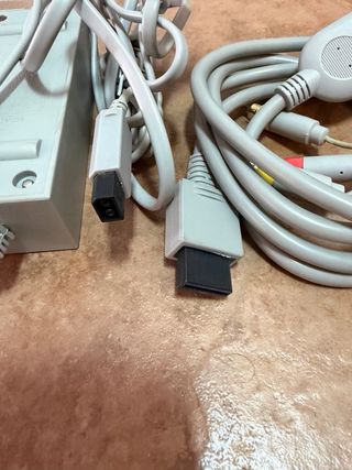 Cable AV y Adaptador Corriente Wii