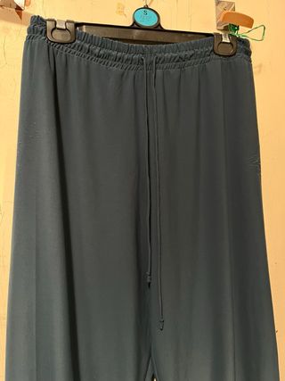 Pantalones deportivos azul petróleo