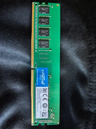 Módulo RAM Crucial 8GB DDR4 2400MHz