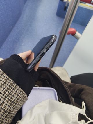 iPhone 11 Negro + Funda + Cargador Portátil