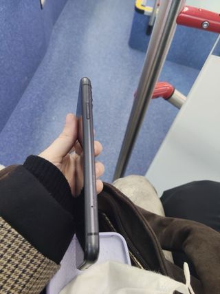 iPhone 11 Negro + Funda + Cargador Portátil