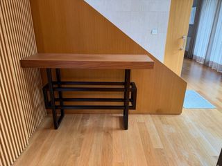 Mueble recibidor diseño único madera y metal