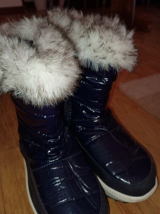 Botas amarillas con pelo