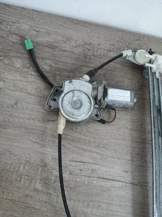 Elevalunas Eléctrico Puerta Conductor Microcar 2