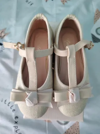 Zapatos niña T-Strap lazo