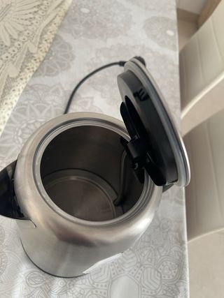 Hervidor de agua Taurus 1.7L