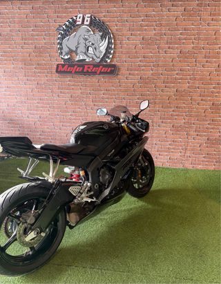 Yamaha YZF R6R