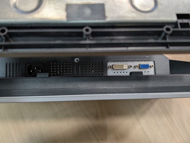 Ordenador Dell  T3500 ordenador + Monitor Dell afbeelding 3