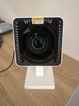 Proyector blanco en buen estado