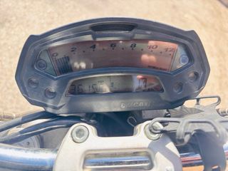 Ducati Monster 696 Negra