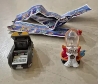 Kinder Cybertop 2003 Personaggi con cartina